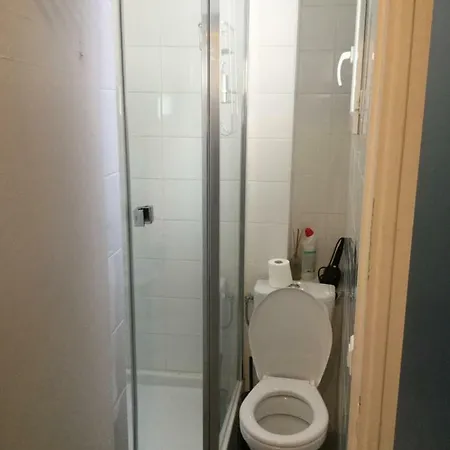 Charmant Studio Refait A Neuf Ideal Pour Une Ou Deux Personnes Apartment