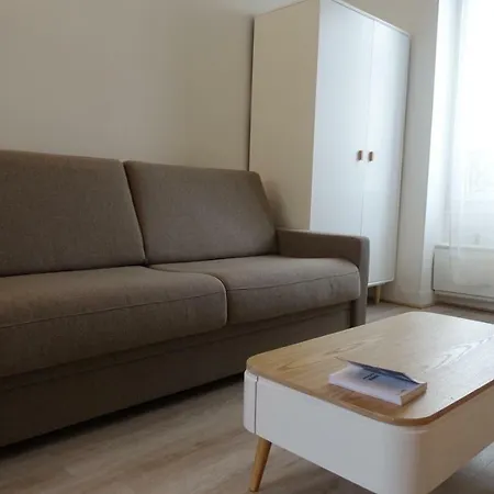 Charmant Studio Refait A Neuf Ideal Pour Une Ou Deux Personnes * Paris